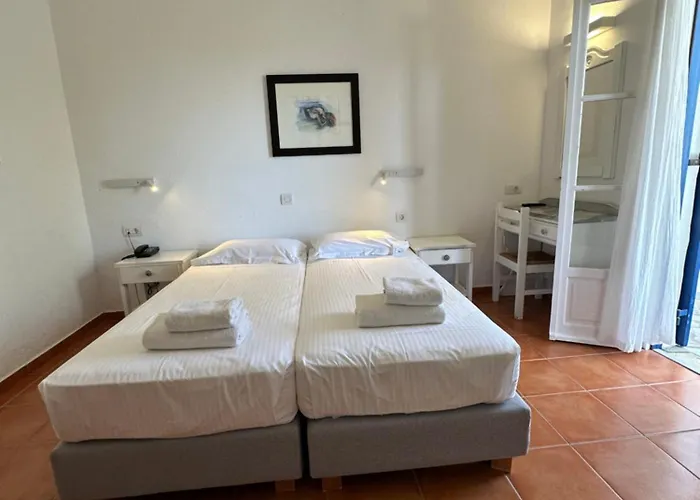 Szálloda Paros Philoxenia Hriszí Aktí